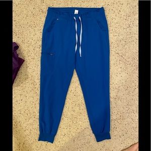 Figs Zamora Jogger in royal blue